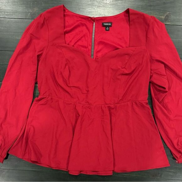 Torrid 1X Red Long Sleeve Blouse with Keyhole Back - Picture 3 of 6